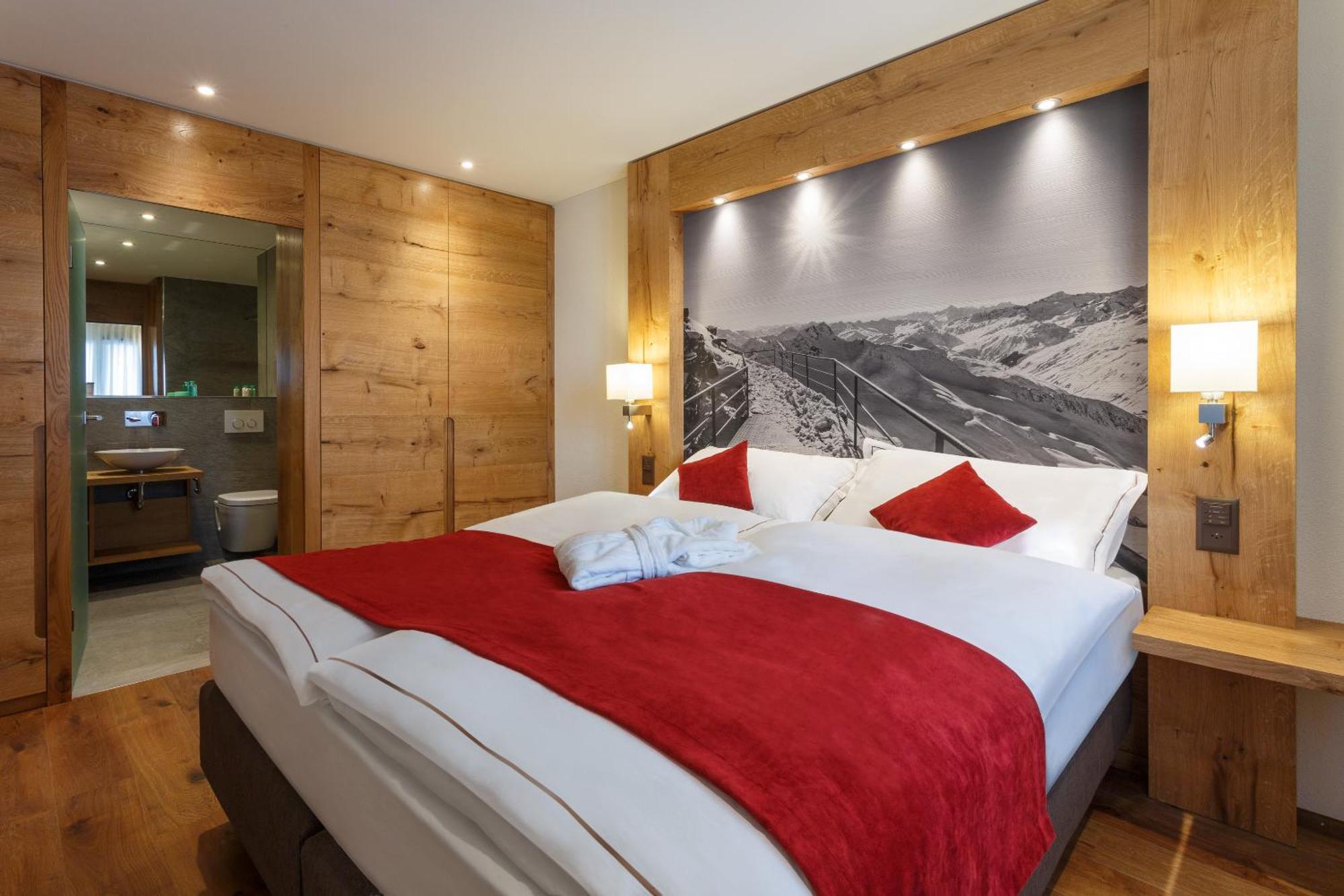 Hotel Crown Andermatt Bagian luar foto